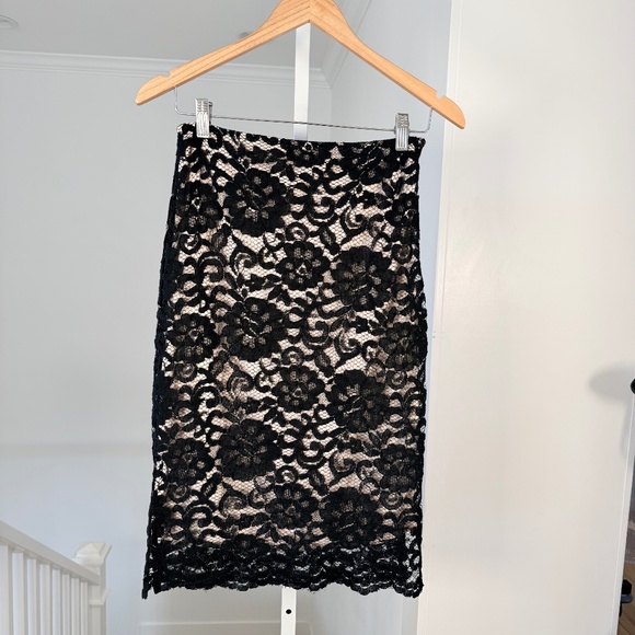 NWT Dollhouse Pencil Black Lace Cream Skirt Small - Picture 2 of 7